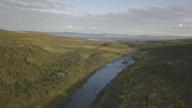 Dronebilde fra Vestre Jakobselv, Finnmark.