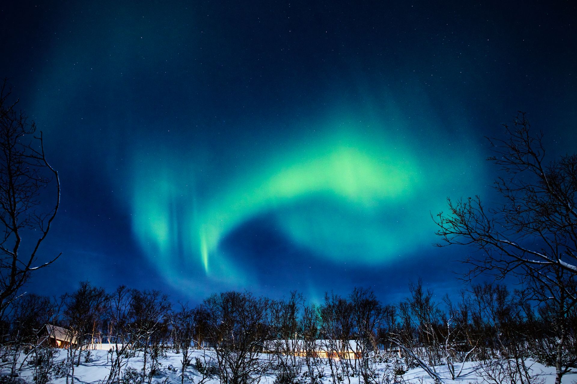 Vestre Jakobselv - Fullmåne og nordlys